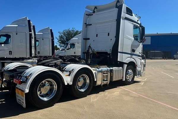2023 Mercedes-Benz Actros 2658