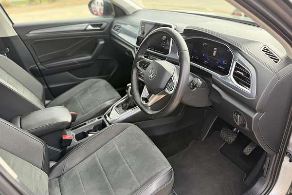2022 Volkswagen T-Roc 110TSI Style D11