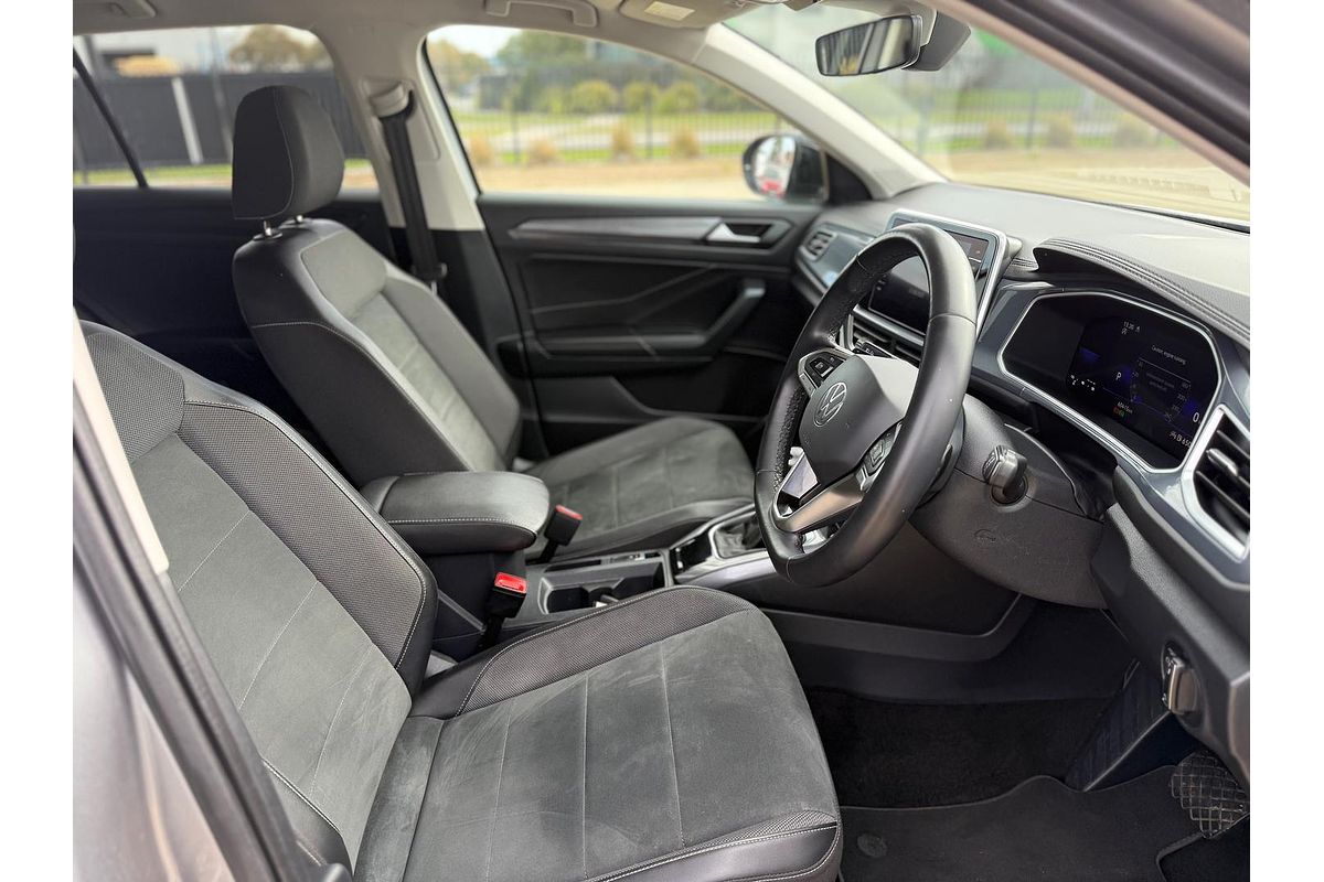 2022 Volkswagen T-Roc 110TSI Style D11