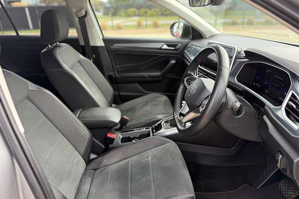 2022 Volkswagen T-Roc 110TSI Style D11