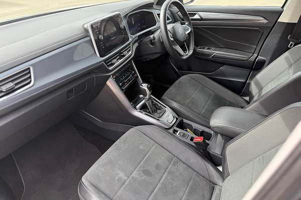2022 Volkswagen T-Roc 110TSI Style D11