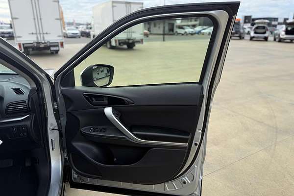 2023 Mitsubishi Eclipse Cross ES YB
