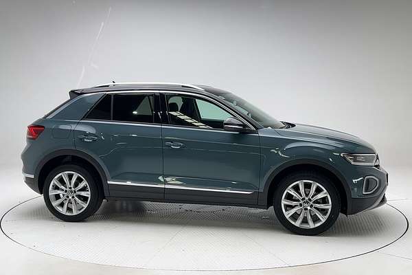 2022 Volkswagen T-Roc 110TSI Style D11