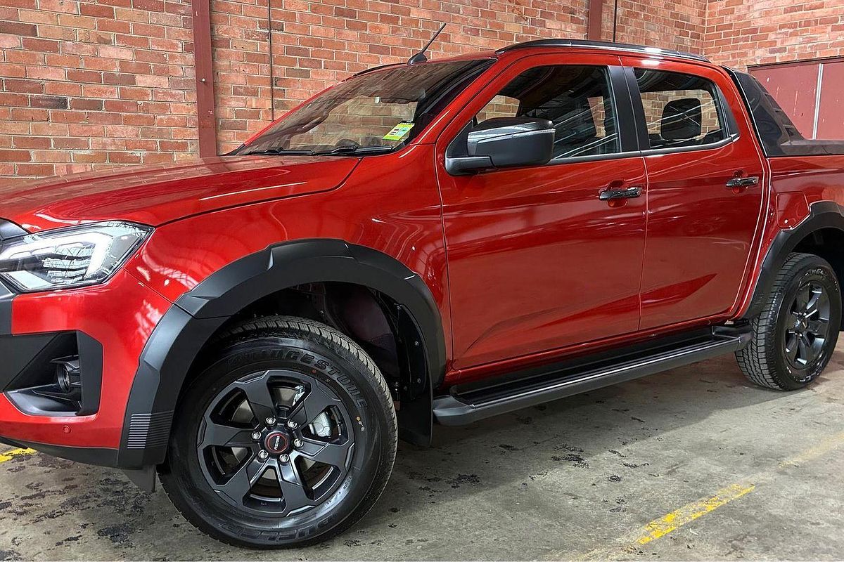 2025 Isuzu D-MAX X-TERRAIN 4X4