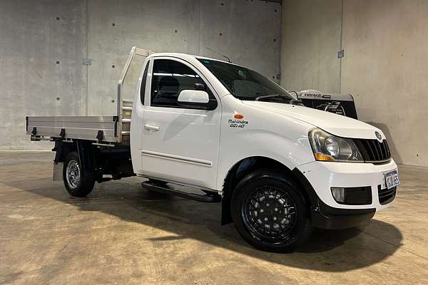 2016 Mahindra Genio   Rear Wheel Drive