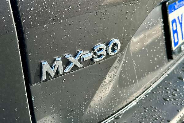 2022 Mazda MX-30 G20e Evolve DR Series