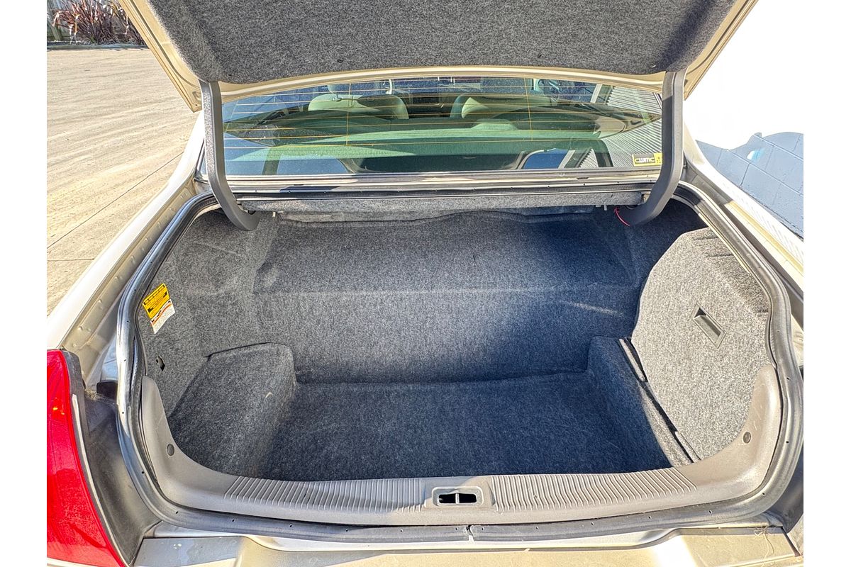 2004 Lincoln TOWNCAR SIGNATURE