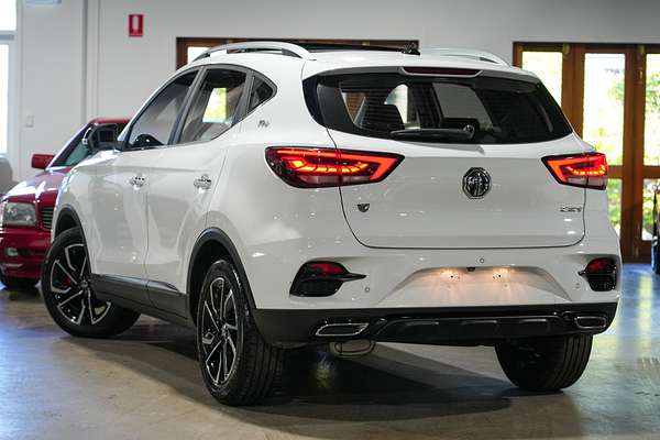 2022 MG ZST Essence