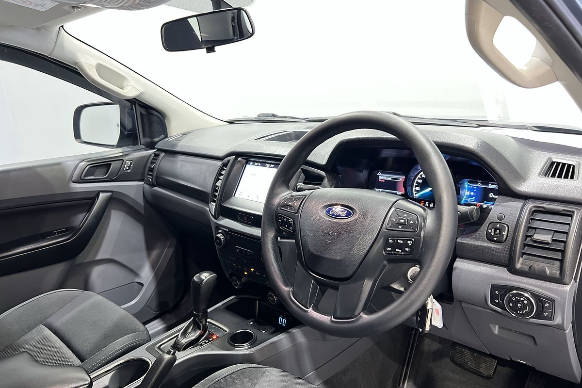 2017 Ford Everest Ambiente UA 3.2L