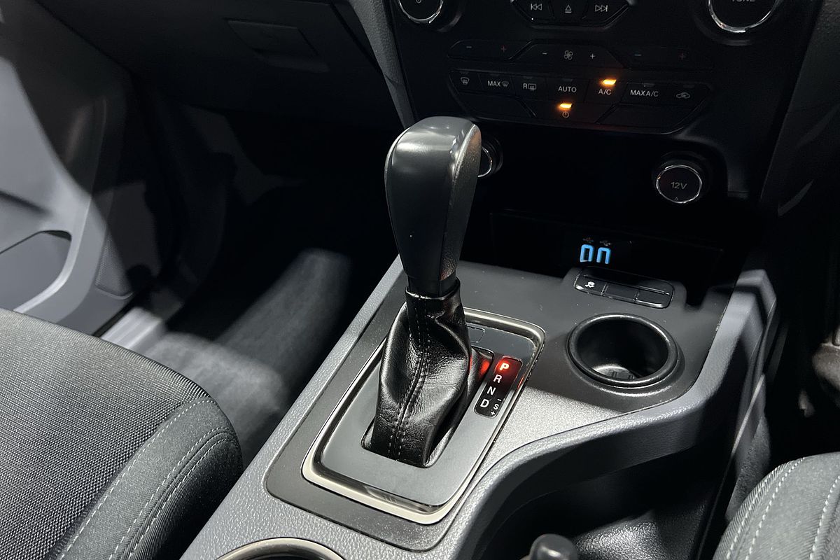 2017 Ford Everest Ambiente UA 3.2L