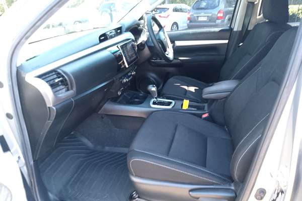 2020 Toyota Hilux SR5 GUN126R 4X4