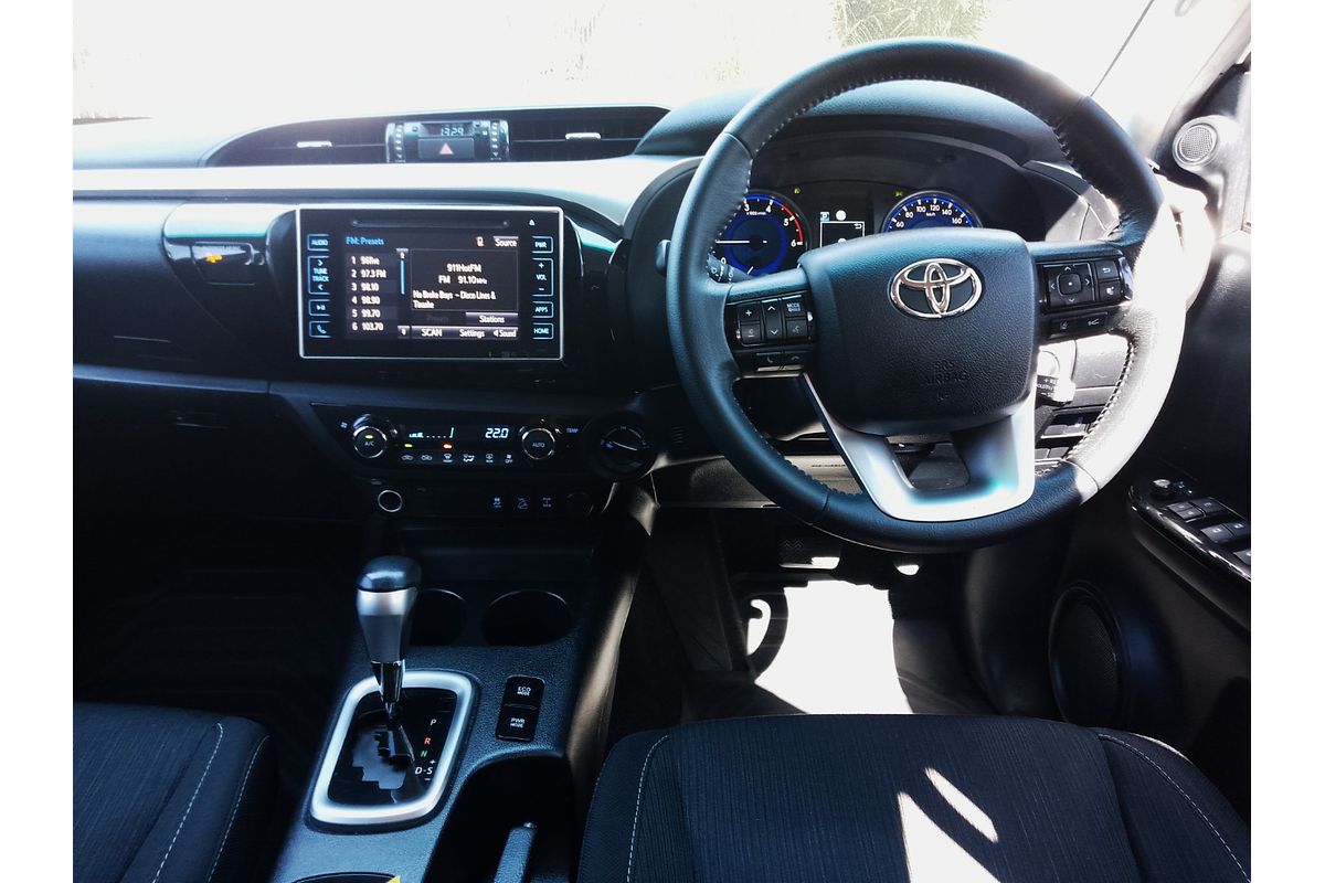 2020 Toyota Hilux SR5 GUN126R 4X4