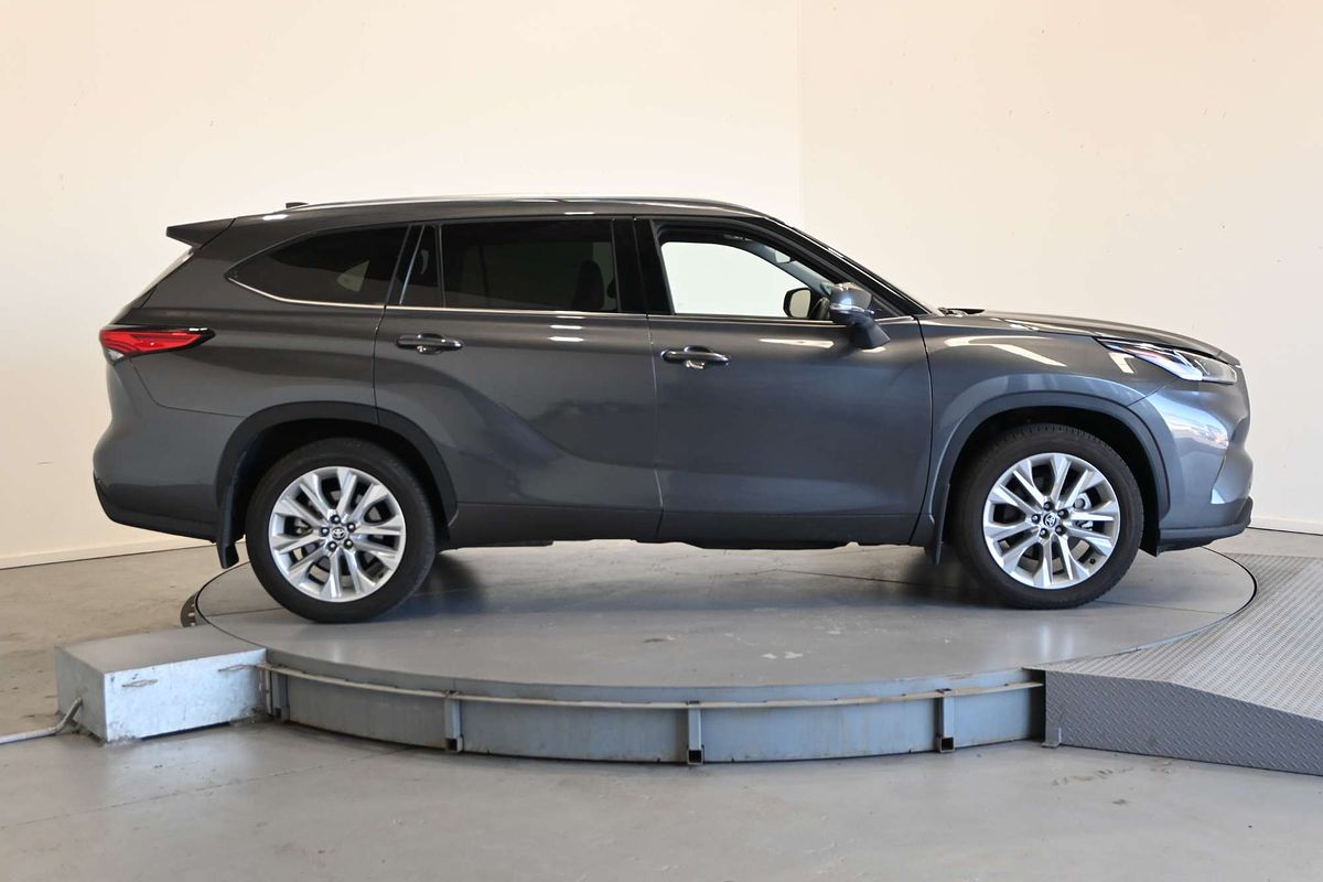 2023 Toyota Kluger Grande