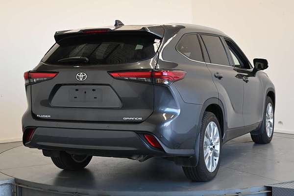2023 Toyota Kluger Grande