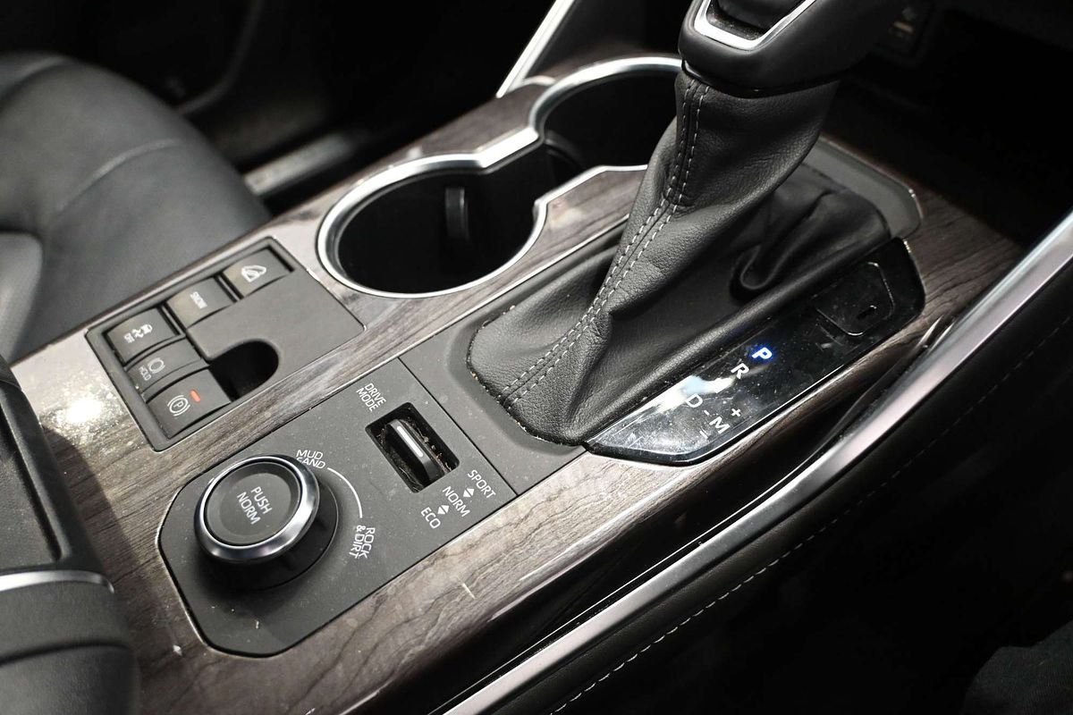 2023 Toyota Kluger Grande