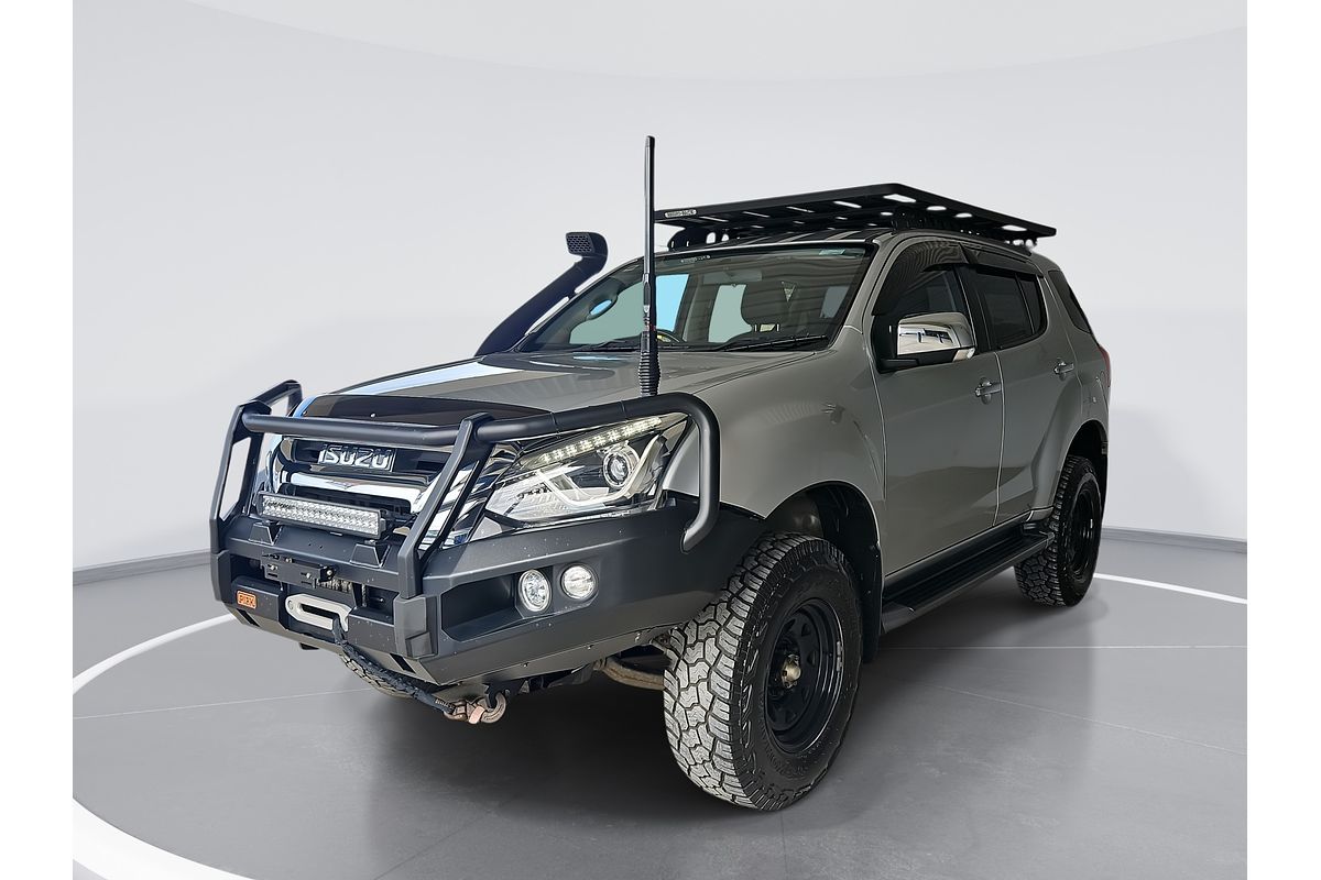 2018 Isuzu MU-X LS-T
