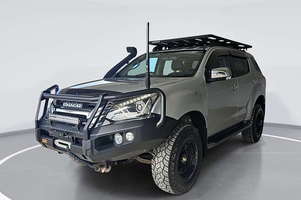 2018 Isuzu MU-X LS-T
