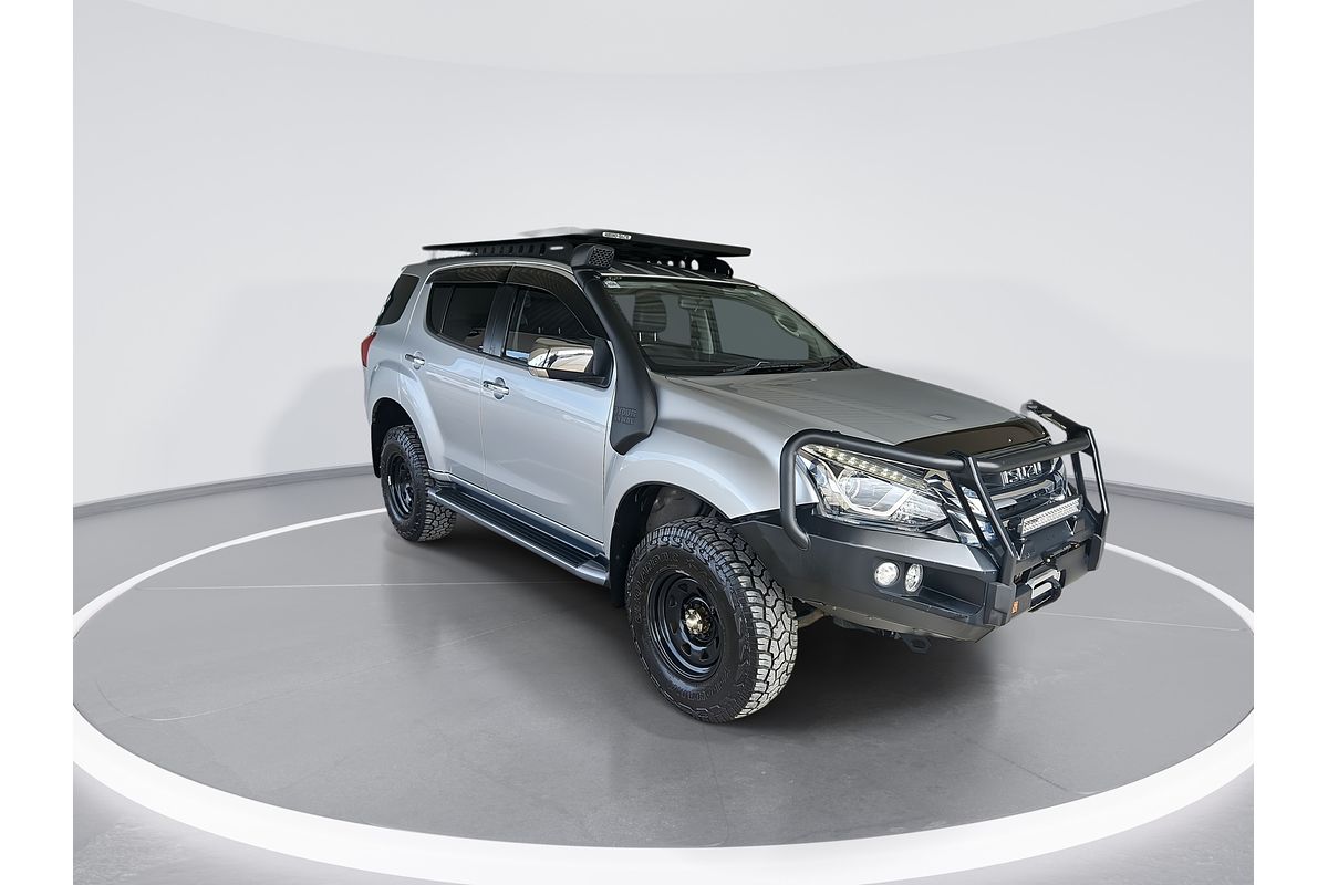 2018 Isuzu MU-X LS-T