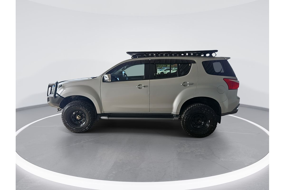 2018 Isuzu MU-X LS-T