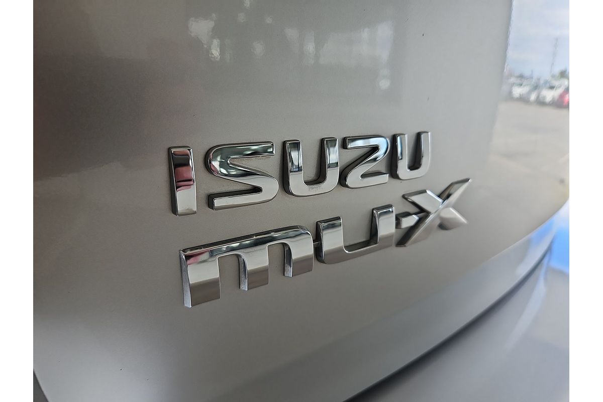 2018 Isuzu MU-X LS-T