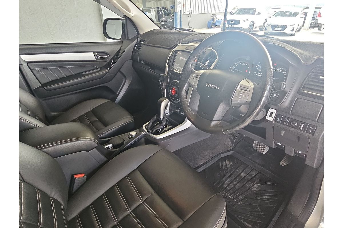 2018 Isuzu MU-X LS-T