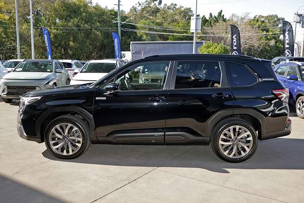 2025 Subaru Forester Hybrid Touring S6