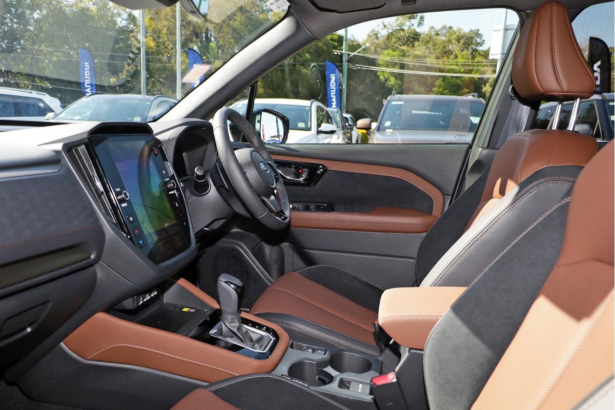 2025 Subaru Forester Hybrid Touring S6