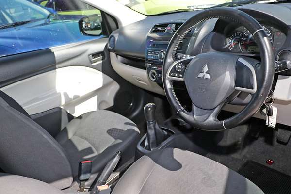 2014 Mitsubishi Mirage ES LA