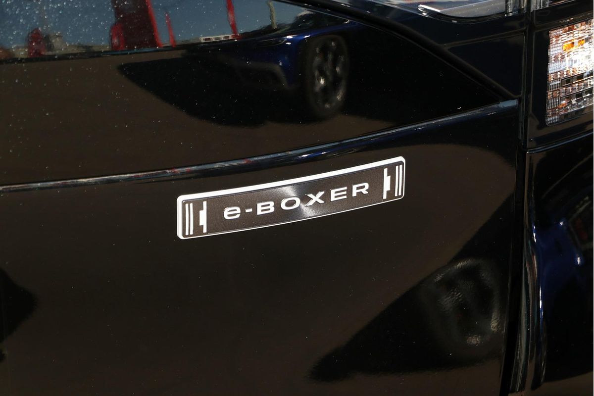 2025 Subaru Forester Hybrid Touring S6