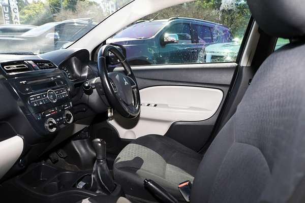 2014 Mitsubishi Mirage ES LA