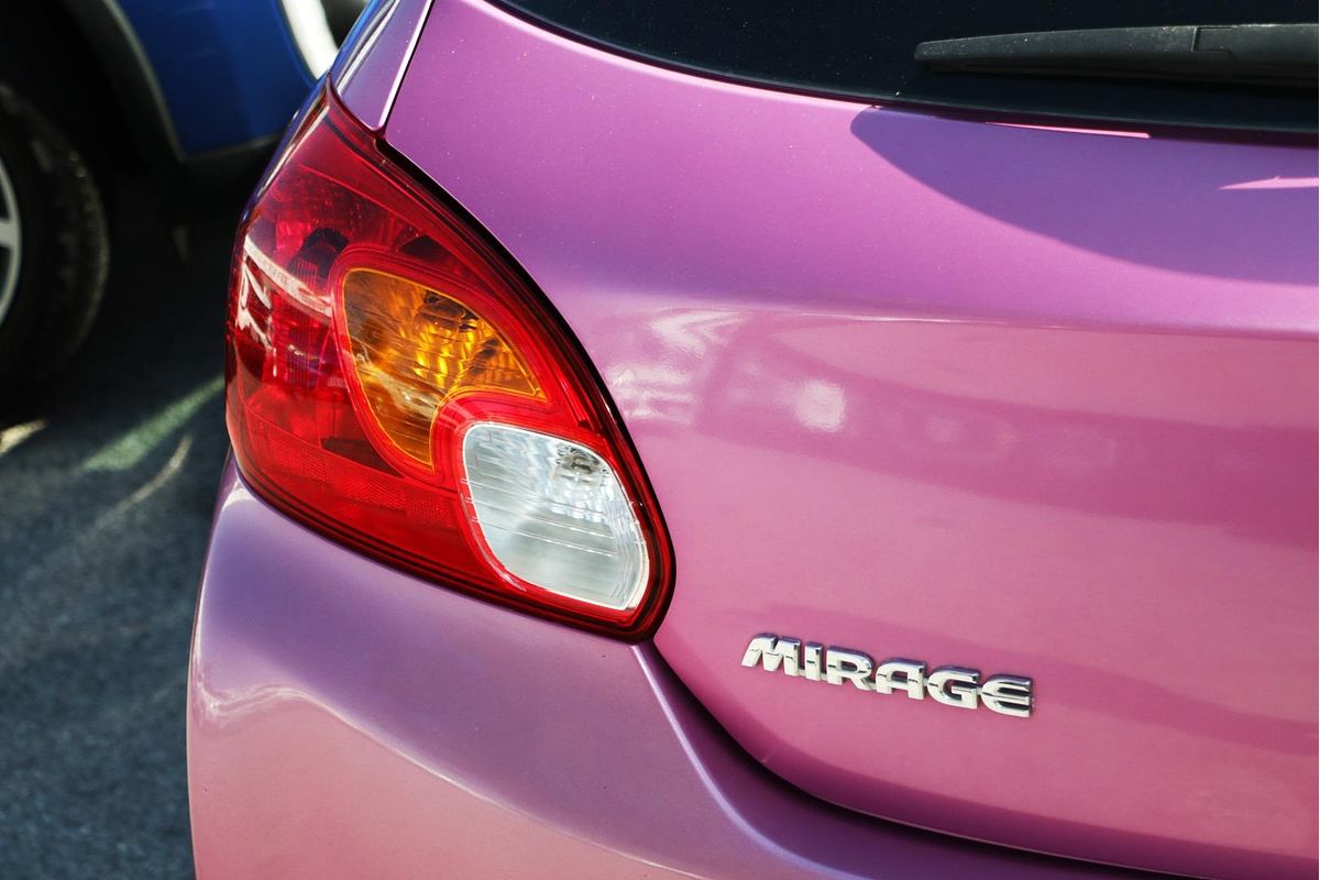 2014 Mitsubishi Mirage ES LA
