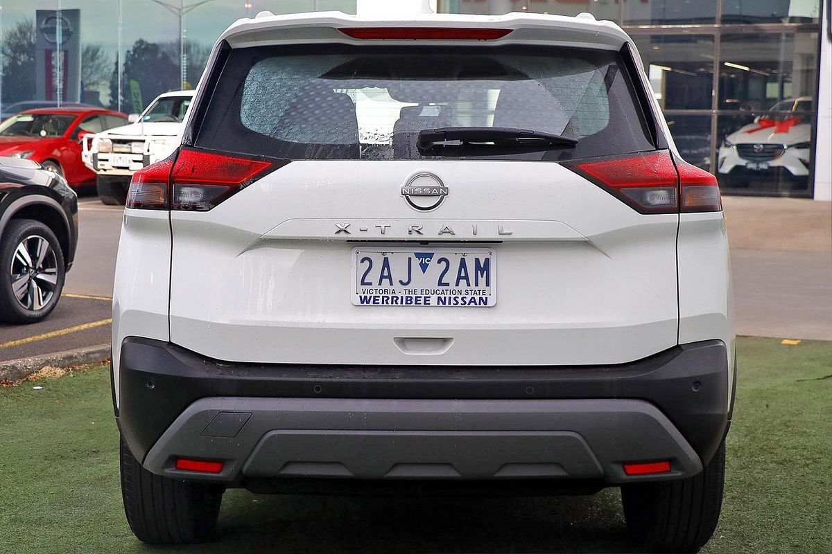 2025 Nissan X-TRAIL ST T33