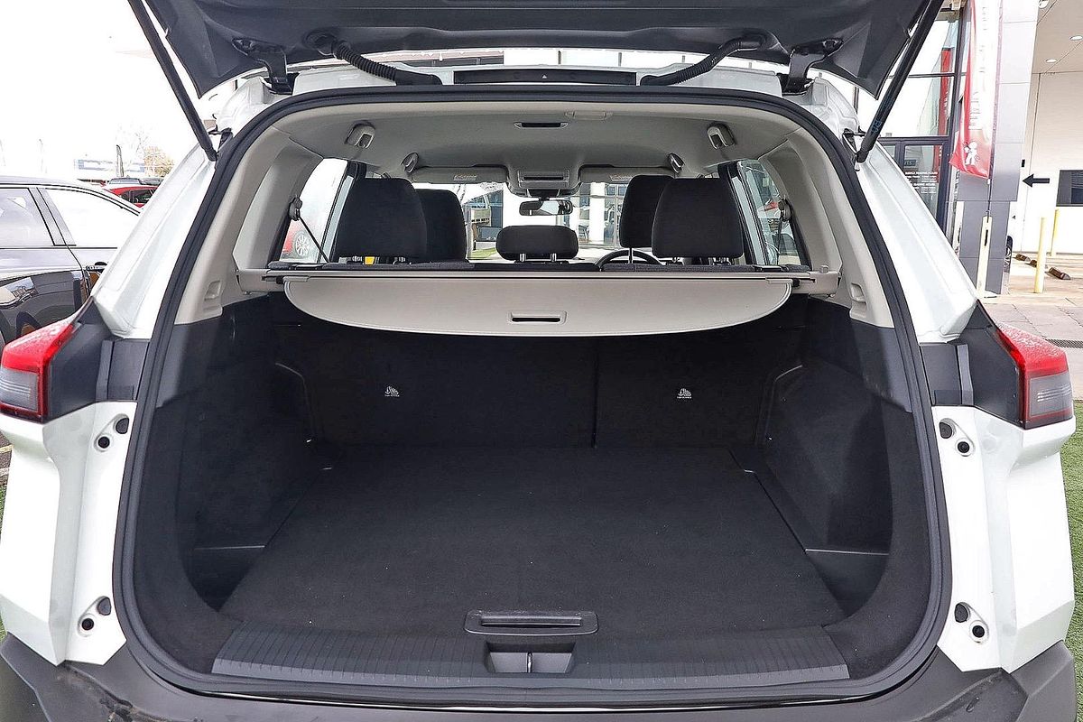 2025 Nissan X-TRAIL ST T33