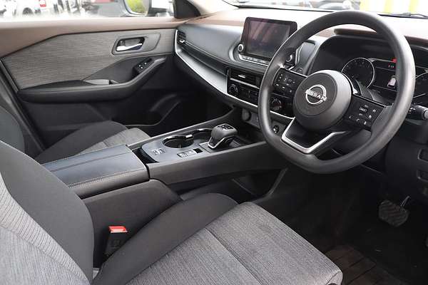 2025 Nissan X-TRAIL ST T33