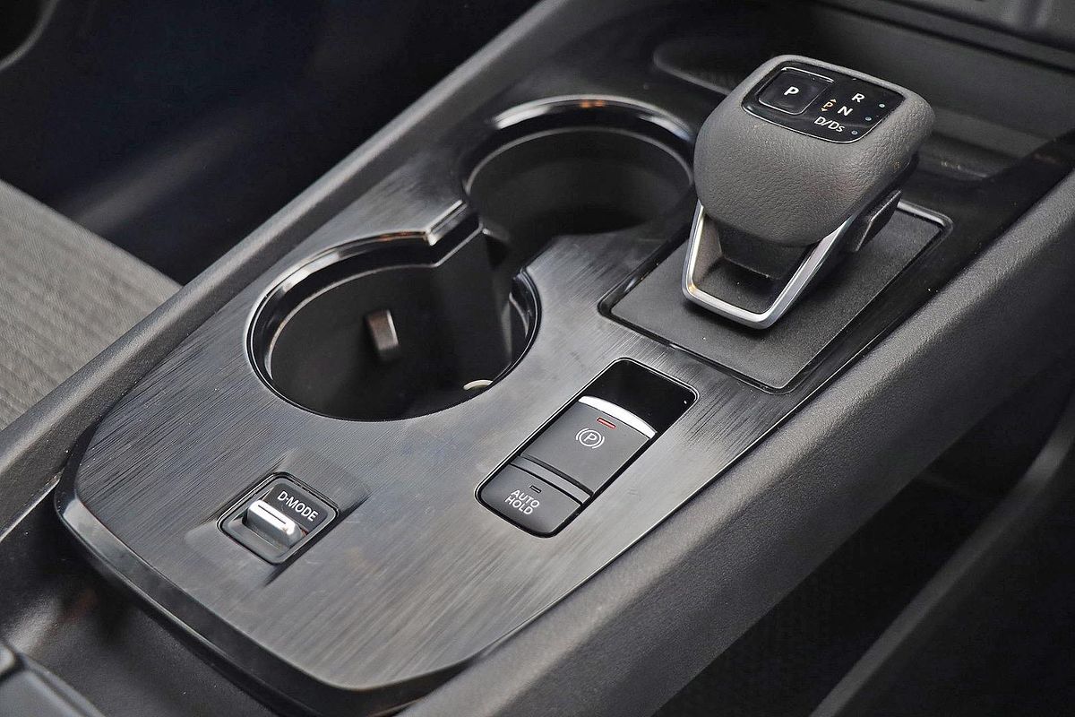 2025 Nissan X-TRAIL ST T33