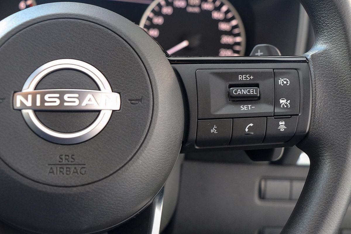 2025 Nissan X-TRAIL ST T33