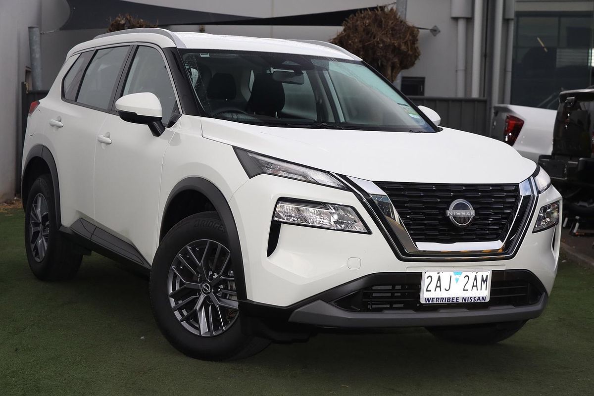 2025 Nissan X-TRAIL ST T33