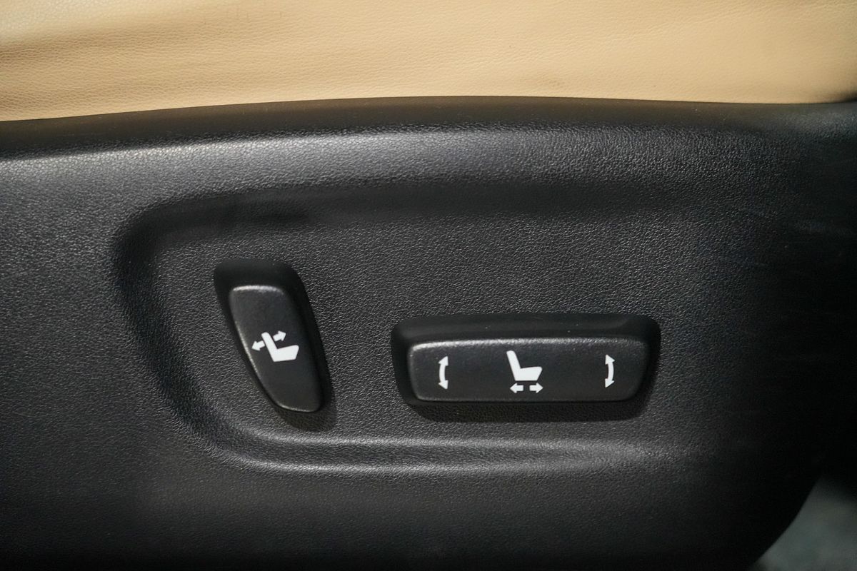 2016 Lexus NX NX200t Luxury AGZ15R