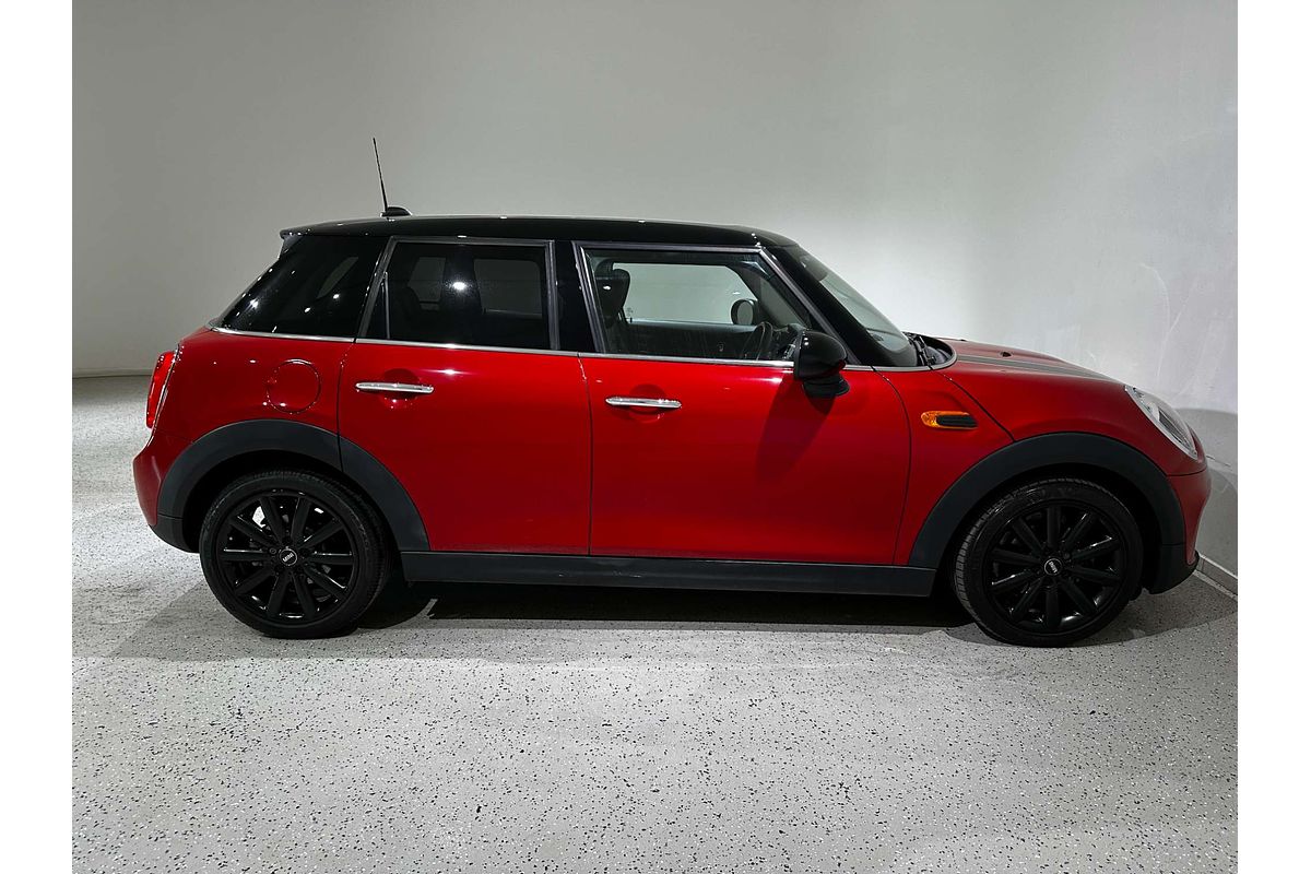 2018 MINI Hatch Cooper F55