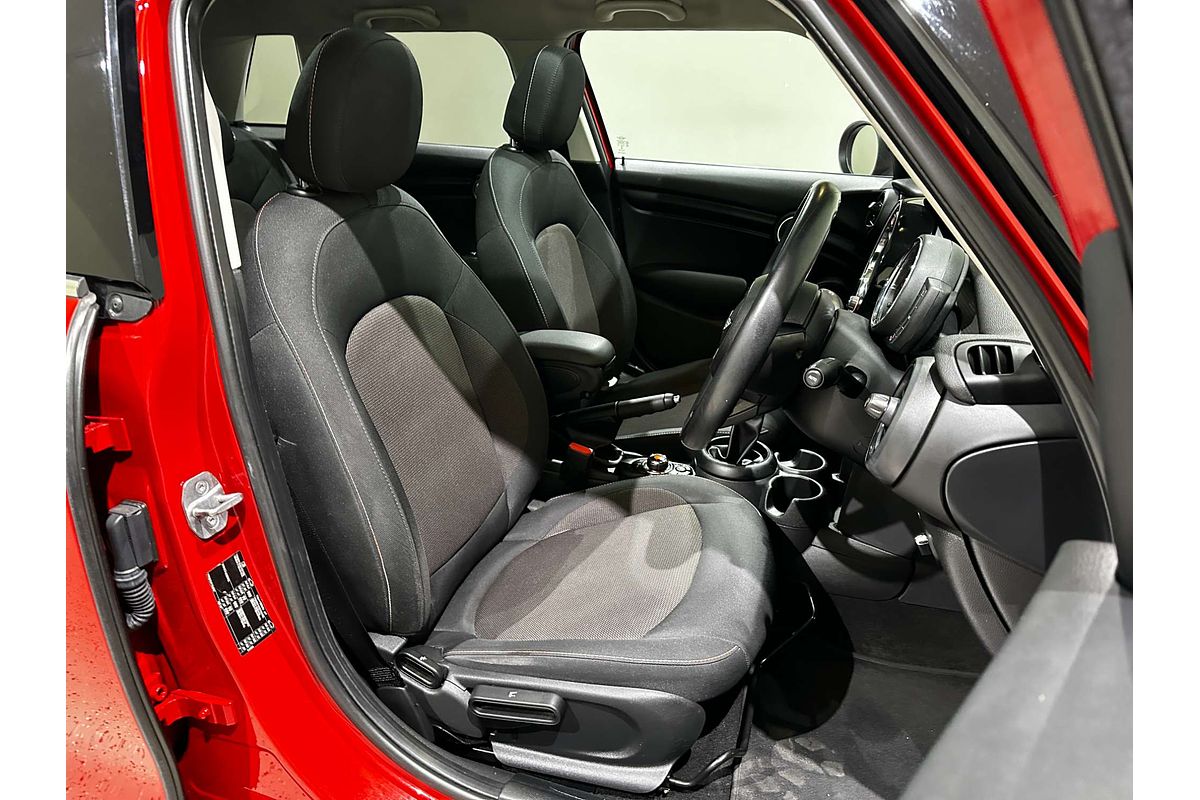 2018 MINI Hatch Cooper F55
