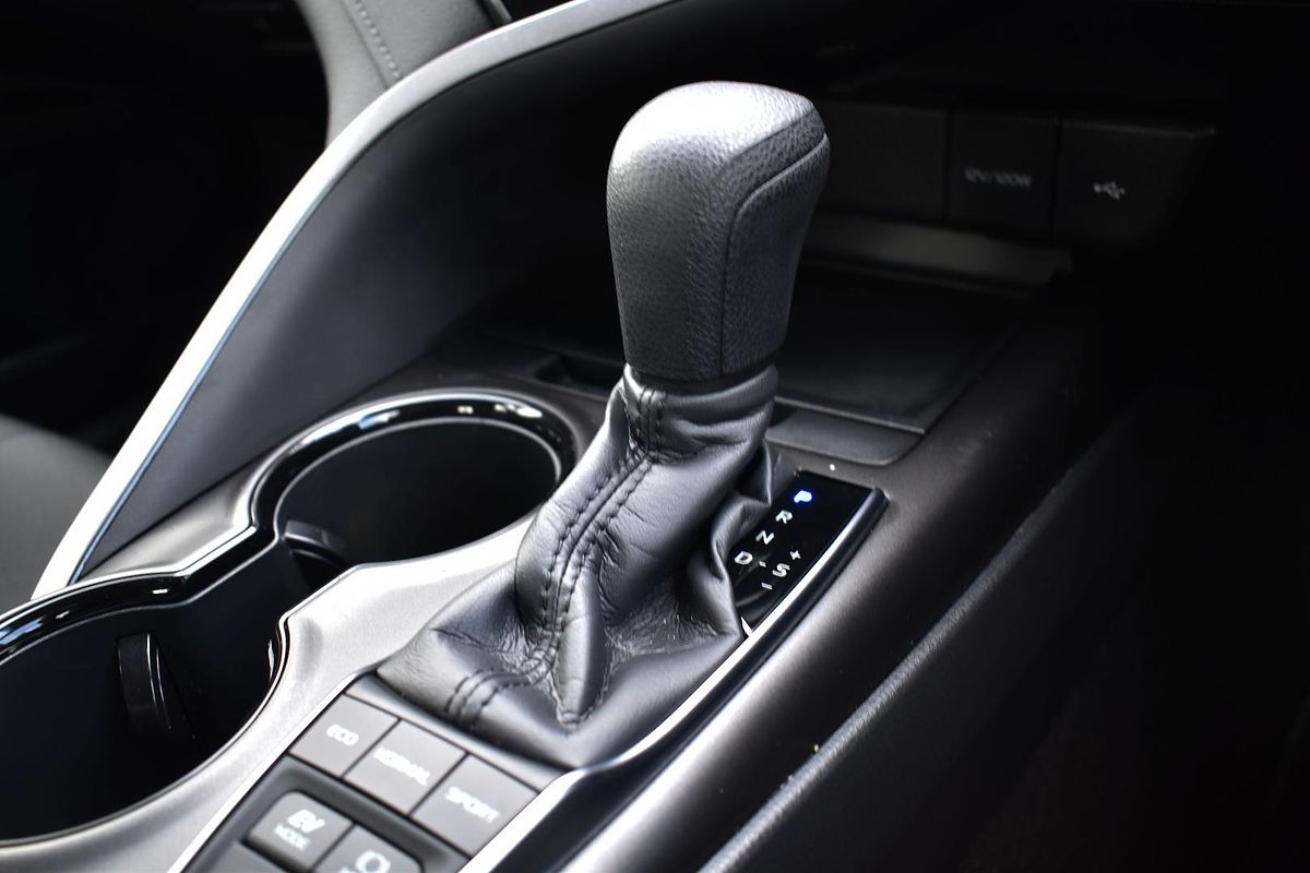 2024 Toyota Camry Ascent AXVH70R