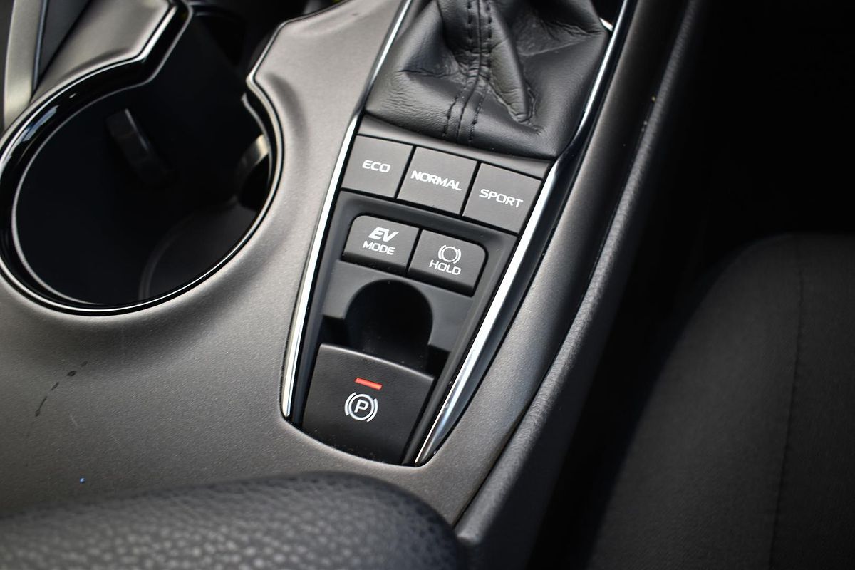2024 Toyota Camry Ascent AXVH70R