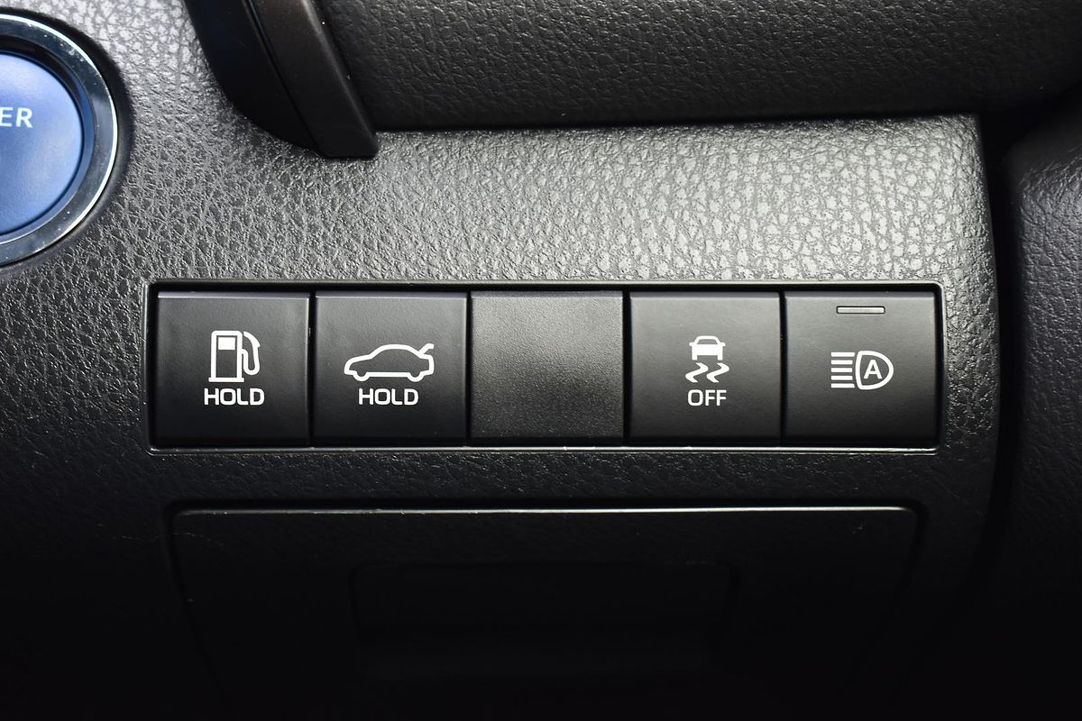 2024 Toyota Camry Ascent AXVH70R