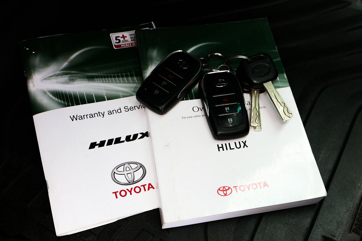 2019 Toyota Hilux SR5 GUN126R 4X4