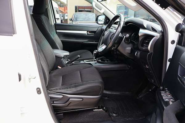 2019 Toyota Hilux SR5 GUN126R 4X4