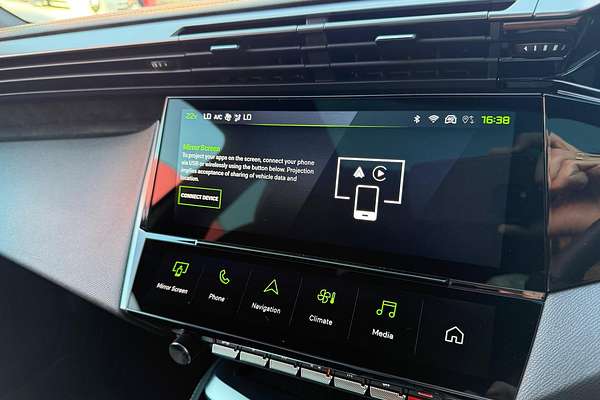 2025 Peugeot 308 GT Hybrid P51