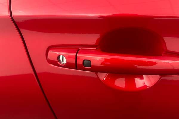 2025 Suzuki Swift Hybrid GLX UZ
