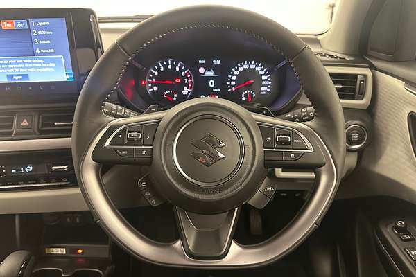 2025 Suzuki Swift Hybrid GLX UZ