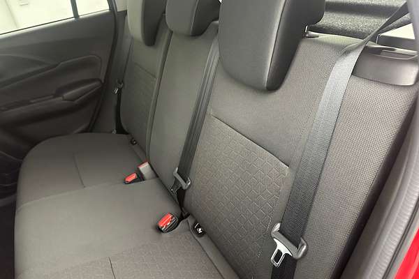 2025 Suzuki Swift Hybrid GLX UZ