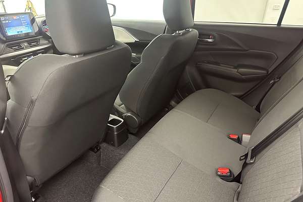 2025 Suzuki Swift Hybrid GLX UZ